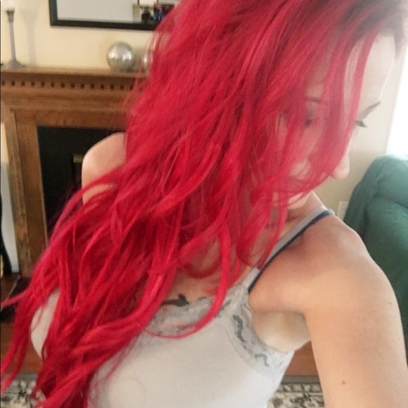 Foxy Locks Custom Hair Extensions - Picture 4 of 8